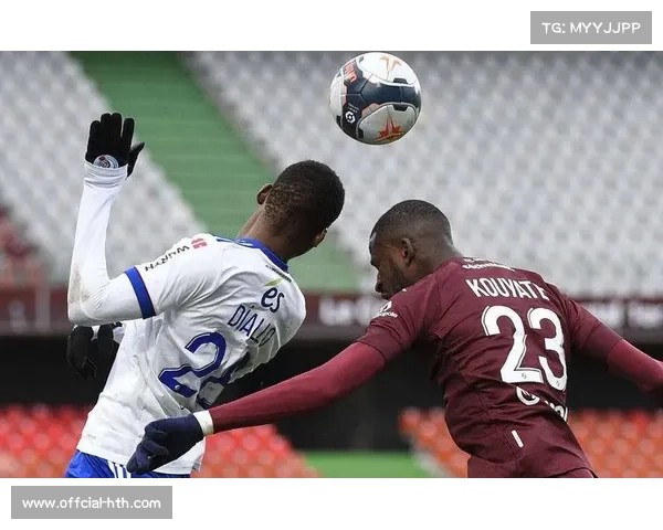 洛里昂客场挑战斯特拉斯堡，保级六分战一触即发